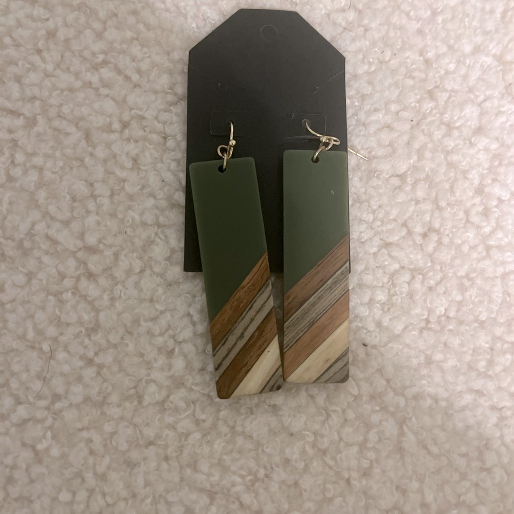 Resin Earrings Natural Color